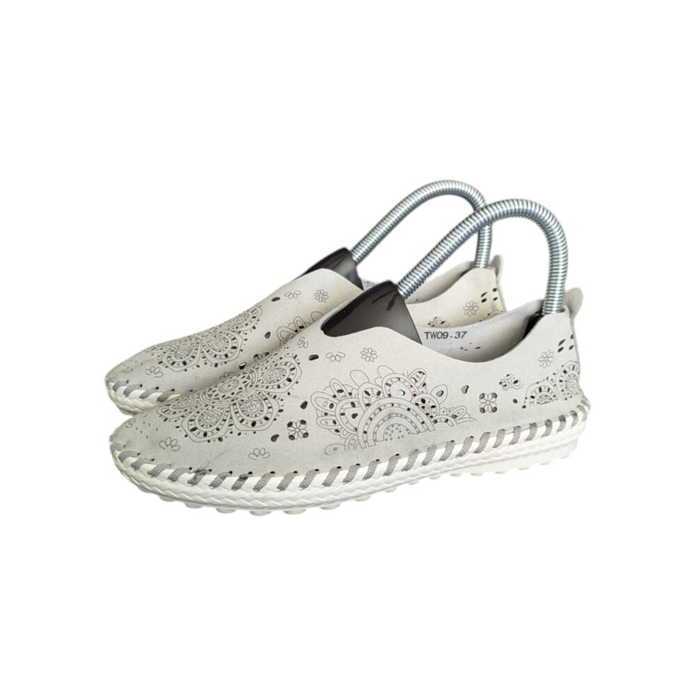 Bernie Mev TW09 Slip On Leather Flats Suede Shoes Gray Laser Cut Womens 37 Grey